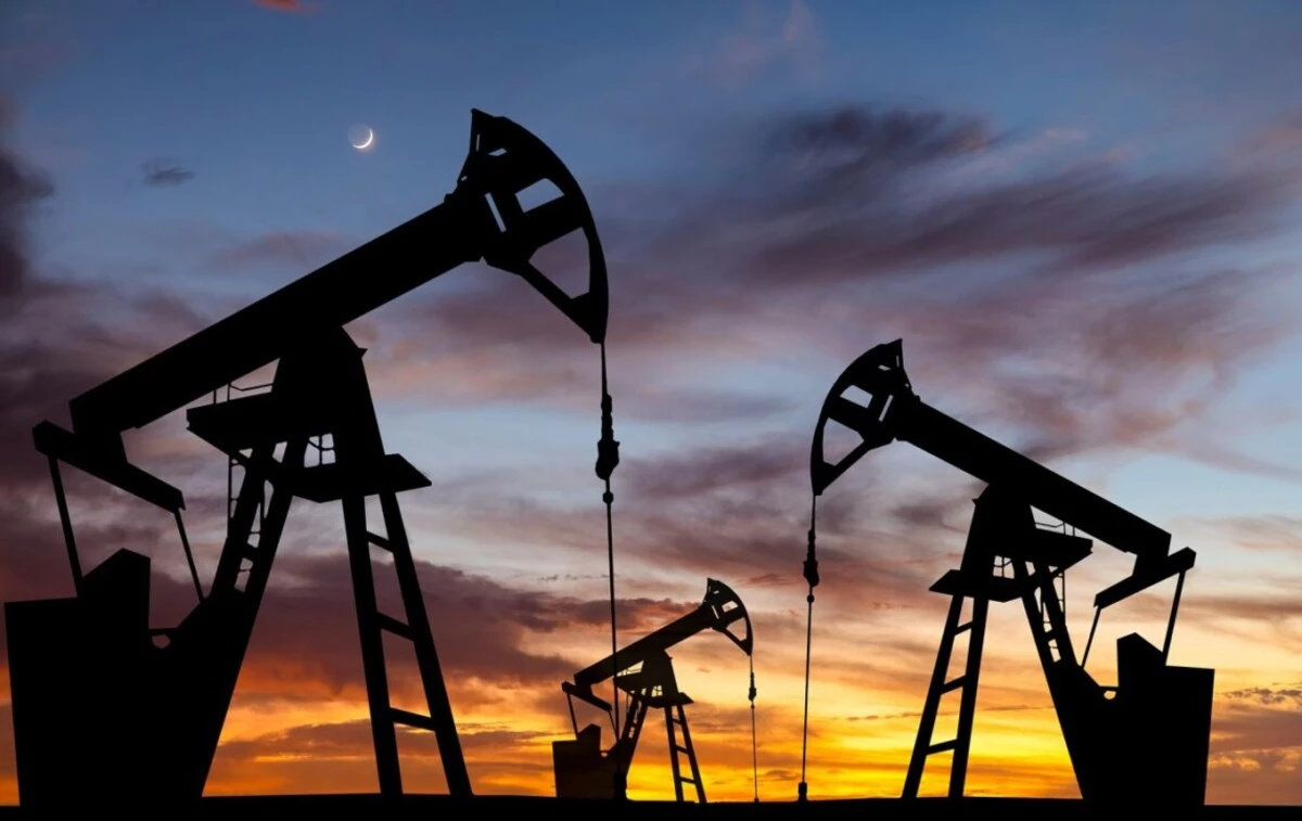 Нефть дорожает из-за ситуации вокруг Ормузского пролива