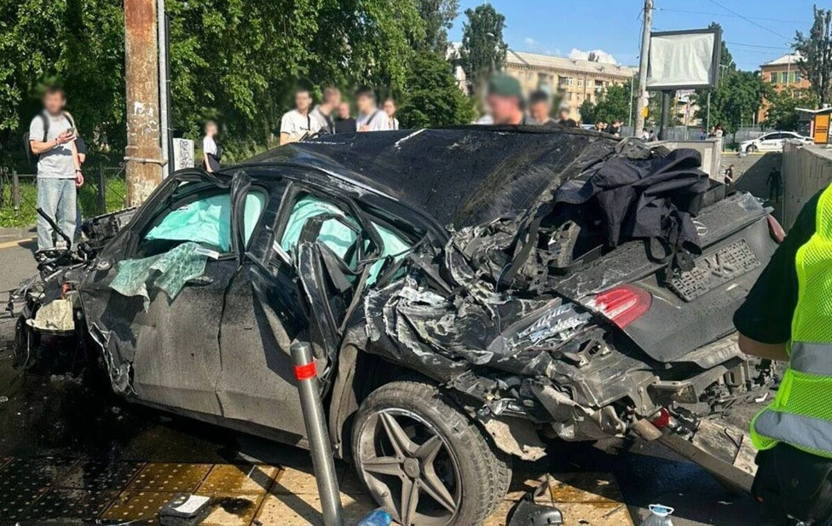 Зеленский дал поручение СНБО и Кабмину усилить наказание за нарушение ПДД