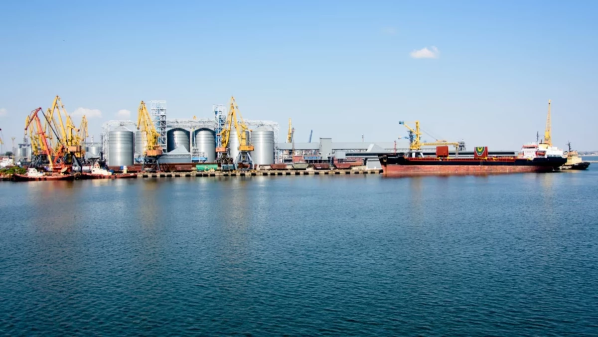 Блокування портів вже призвело до зупинки деяких підприємств