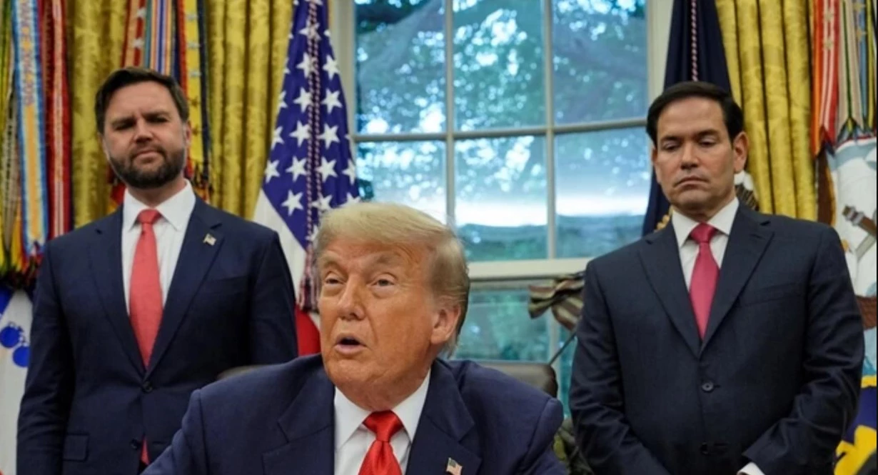 «Команда мрії» та інтрига перед виборами: Трамп зберігає невизначеність між Венсом та Рубіо