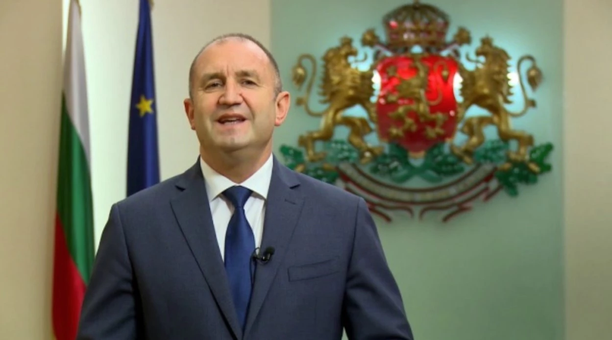 На території Болгарії поблизу кордону з Румунією впав та вибухнув невідомий безпілотник: подробиці від президента