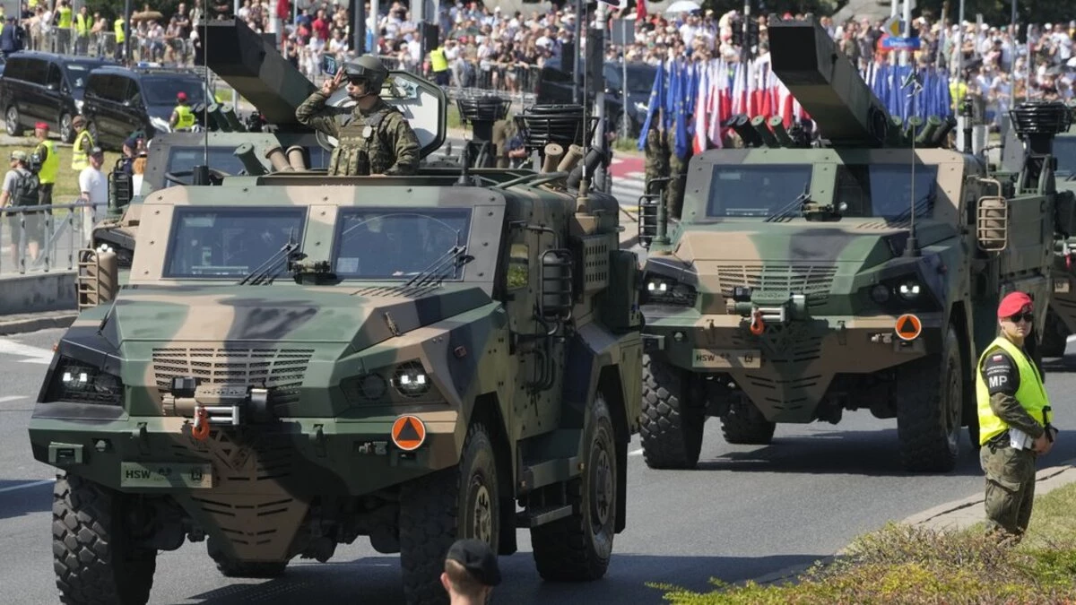 Украину не пригласили на военный парад, который состоится в Варшаве 15 августа, – Минобороны