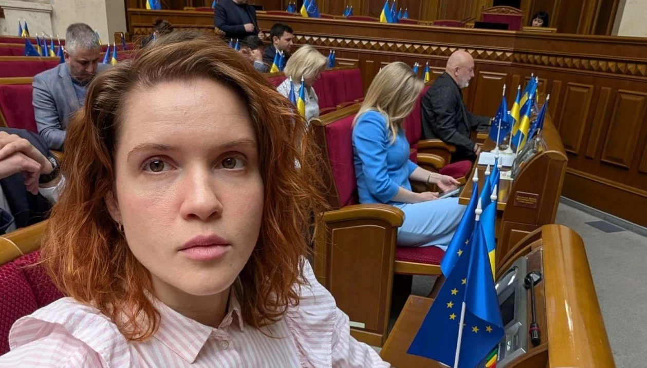 Марьяна Безуглая вернулась во фракцию «Слуга народа» после двух лет внефракционности — заявление ВР