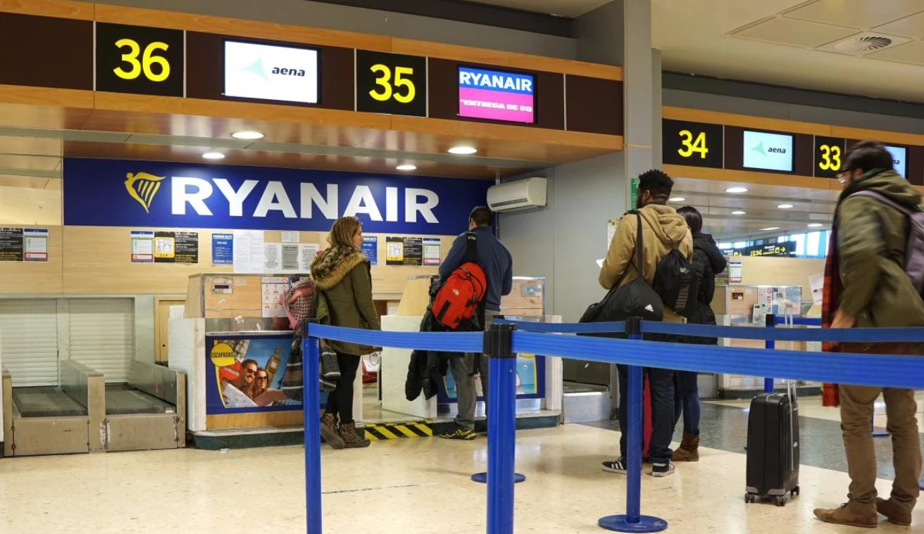 Пассажир Ryanair, которого едва не вытянуло из самолета, может разбогатеть