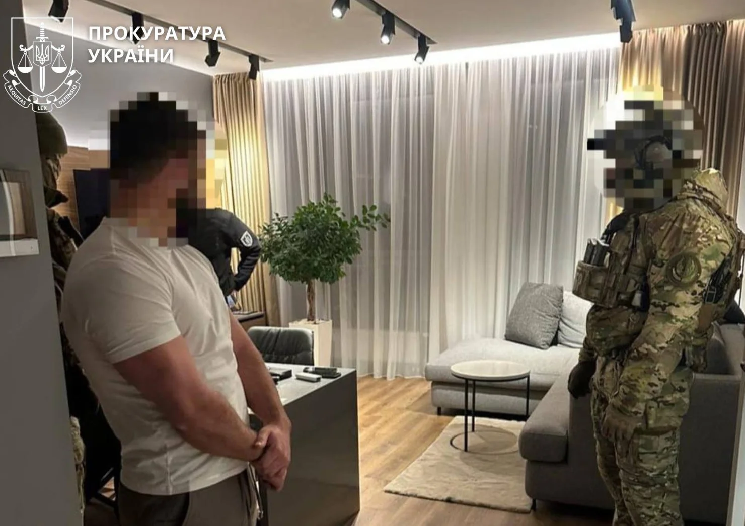 Путешествия в экзотические страны и миллионные расходы: майора ДШВ будут судить за ряд уголовных правонарушений