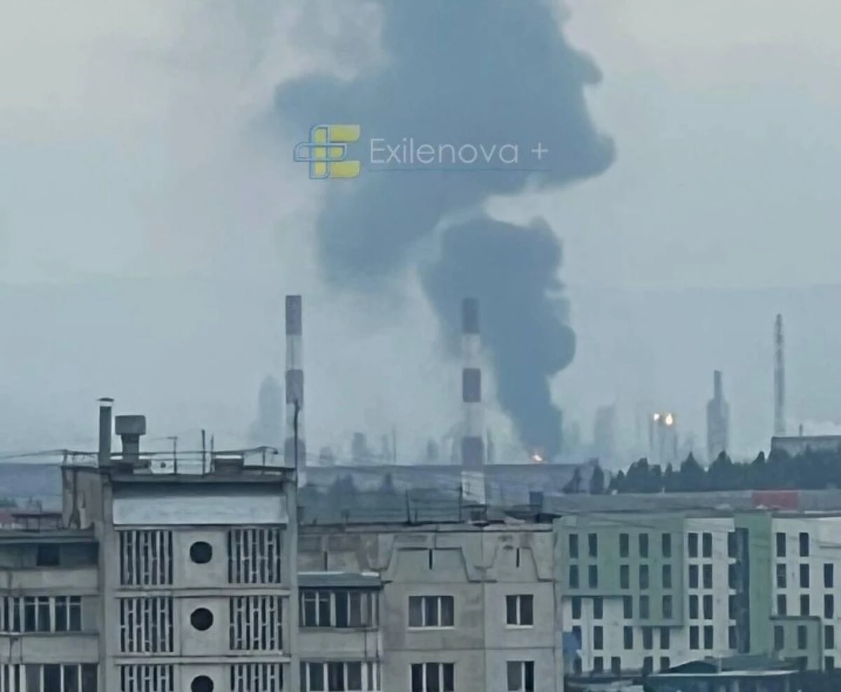 В российской Перми атакован НПЗ, возник масштабный пожар