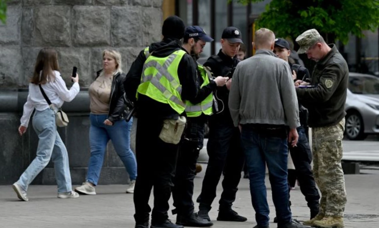 Трагедія у Львові: під час перевірки документів смертельно поранено військовослужбовця ТЦК