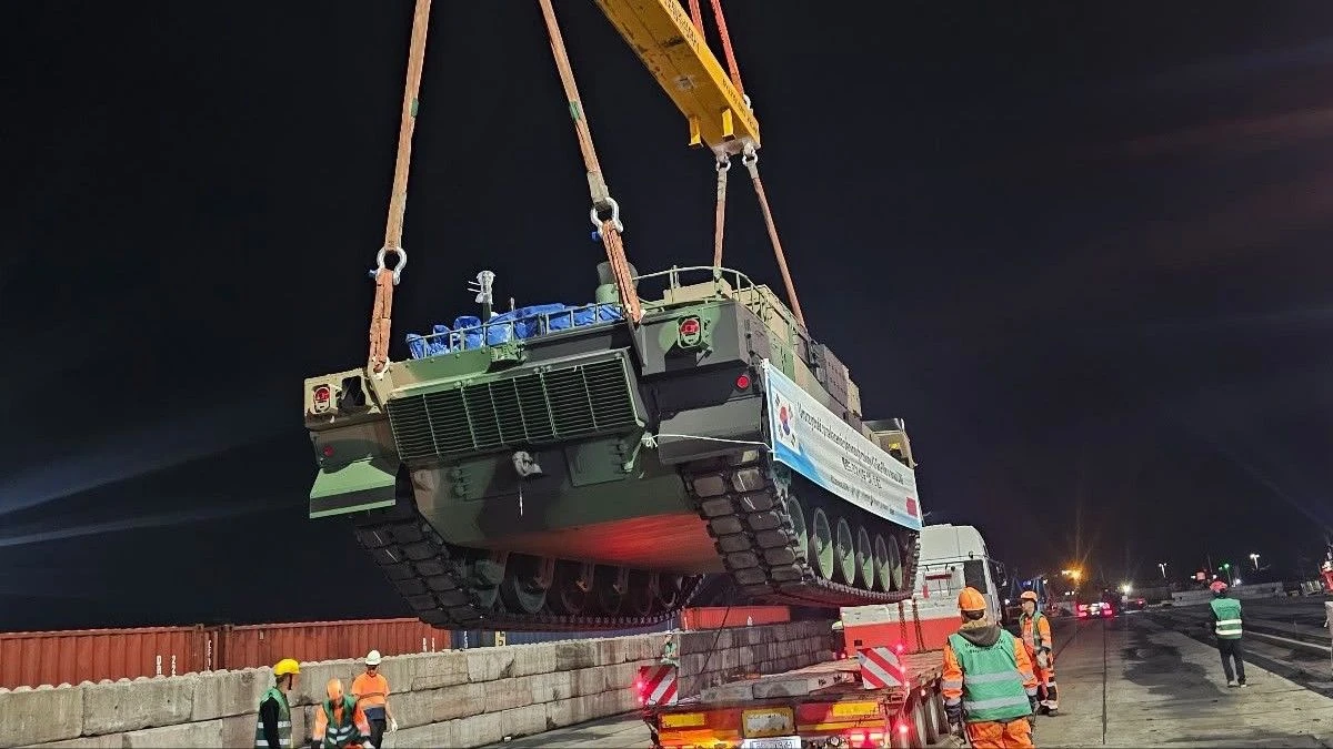 Новая партия южнокорейских танков K2 прибыли в Польшу
