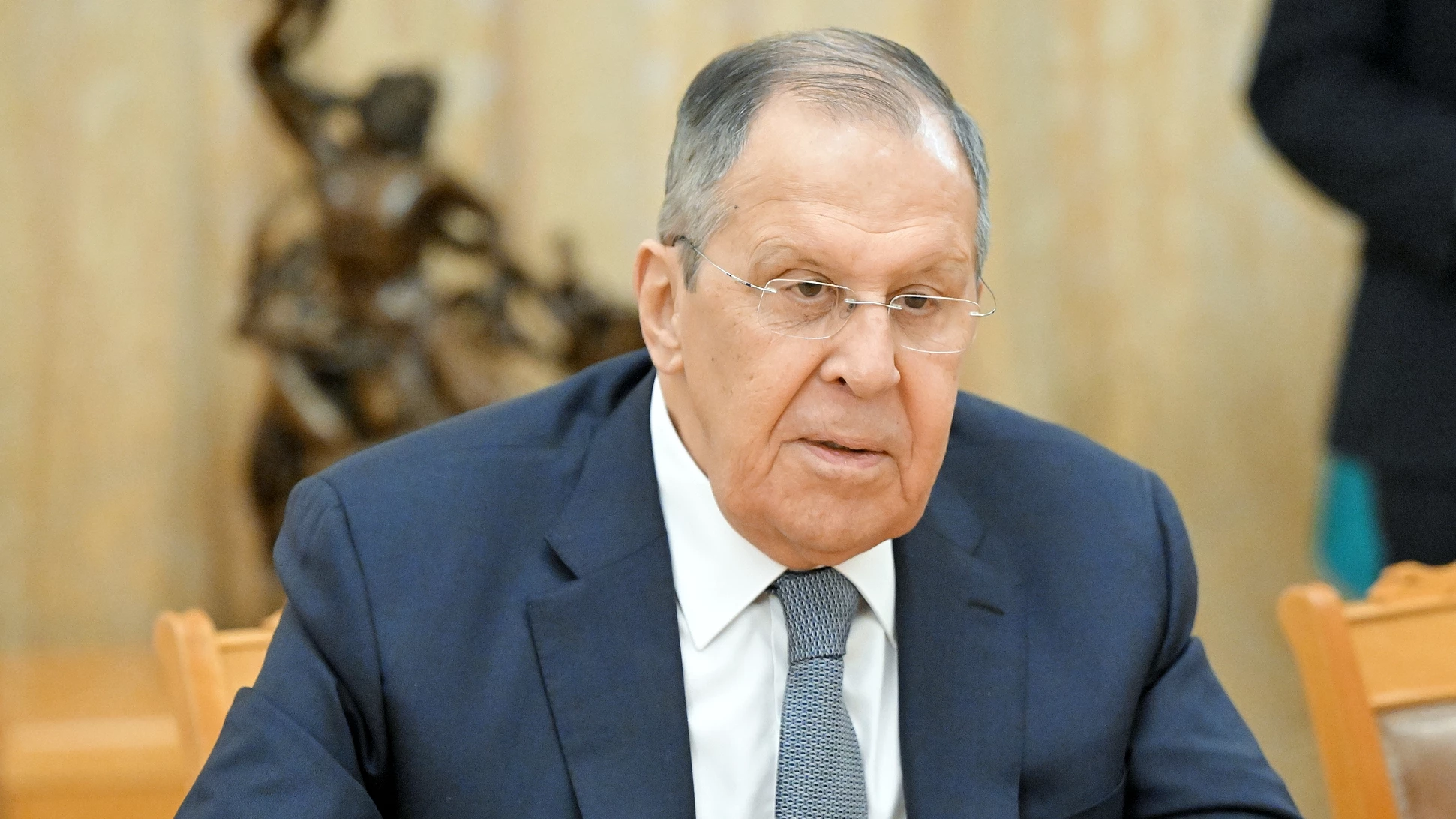 Кремль не согласится на прекращение боевых действий по нынешней линии фронта, - Лавров