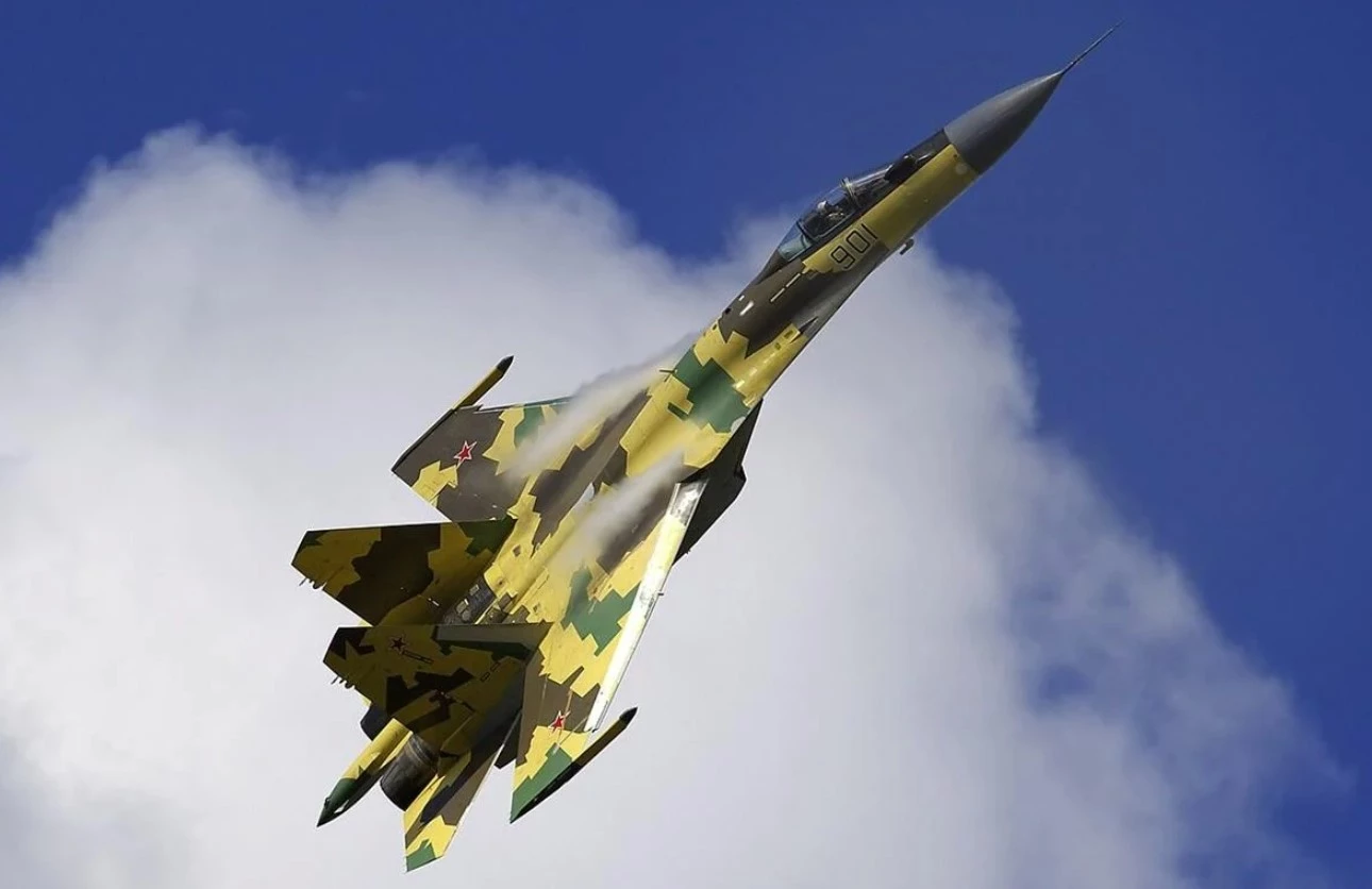 Минус Су-35С: Z-паблики сообщают о столкновении двух российских истребителей