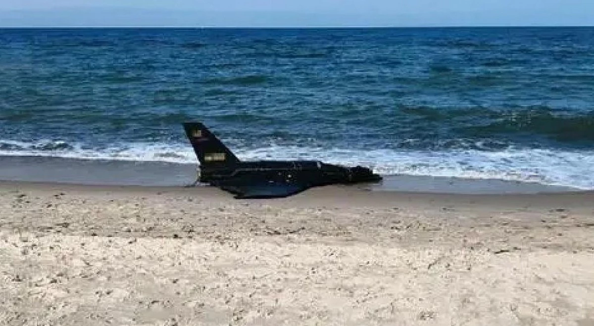 У Польщі з Балтійського моря підняли військовий дрон РФ: Міноборони країни веде розслідування