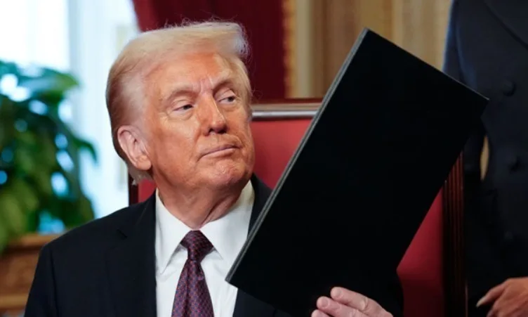 Трамп приостановил закон об "адских санкциях" против России и Ирана