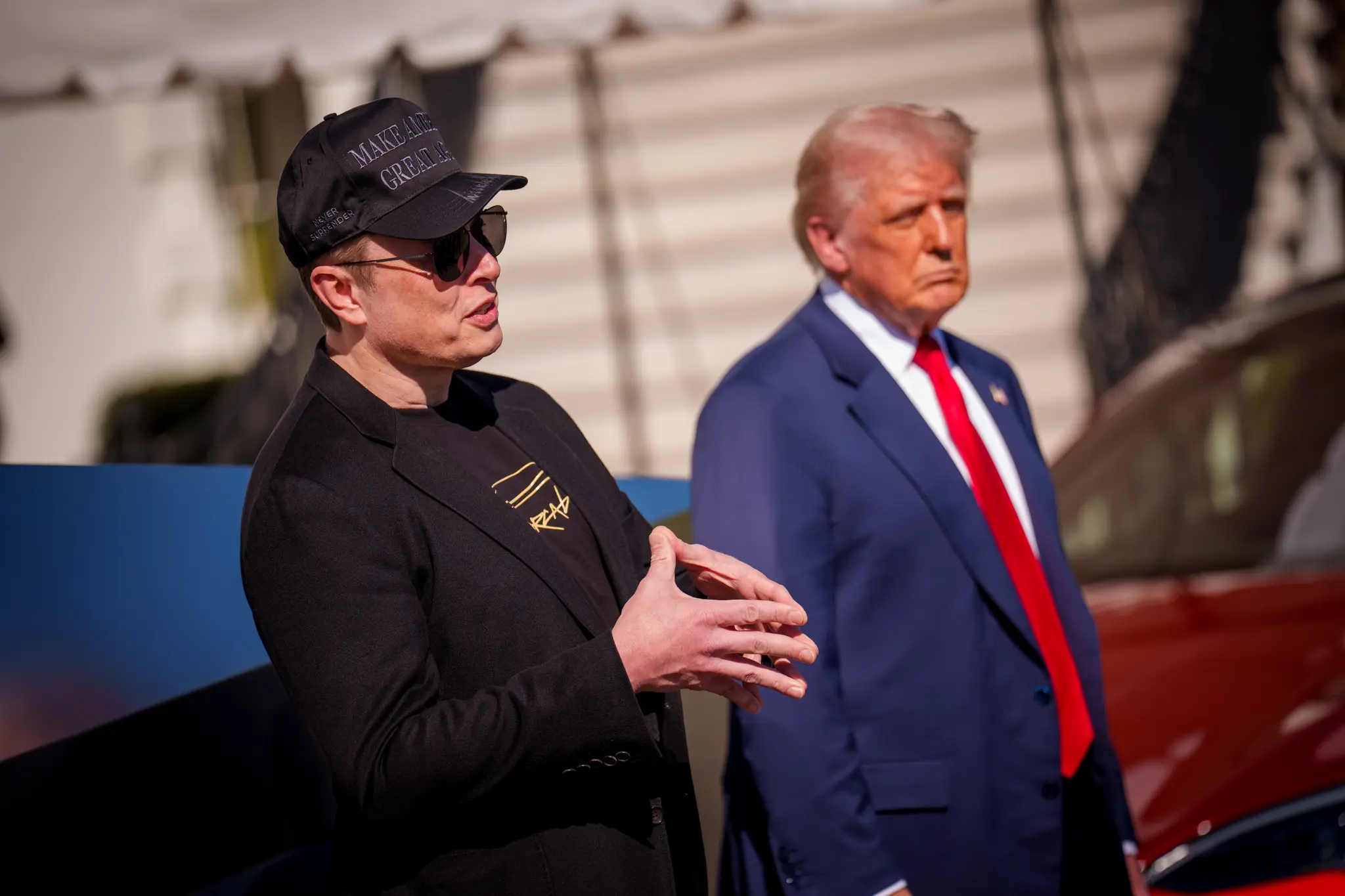 Трамп лично попросил Маска снять ограничения со Starlink для Украины