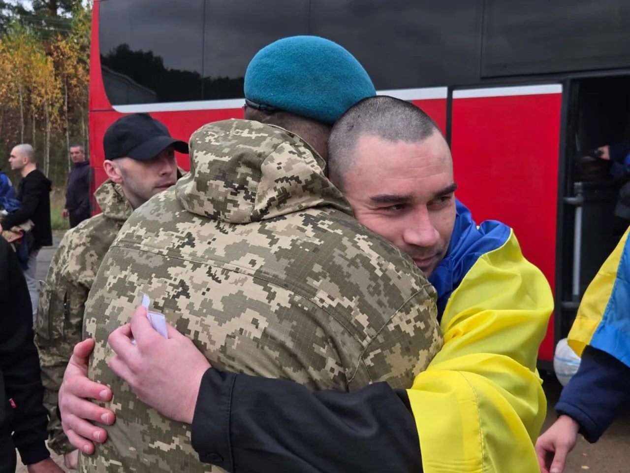 Украина вернула из плена 270 защитников: домой вернулись бойцы 
