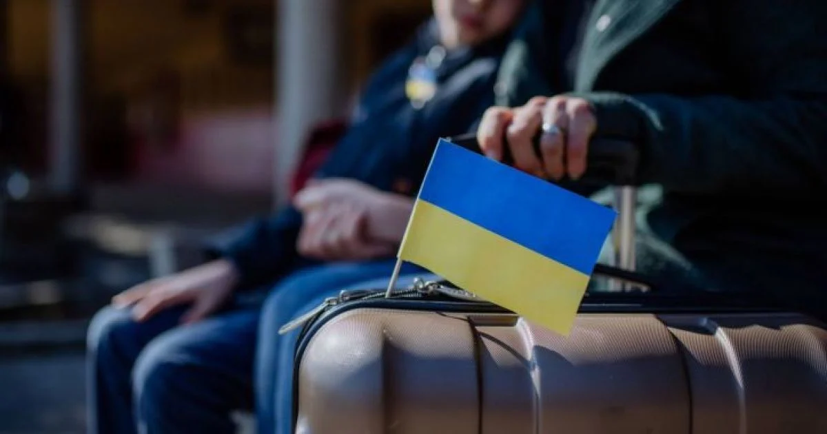 За границей остаются 9,5 млн украинцев: Зеленский назвал главное условие для их возвращения