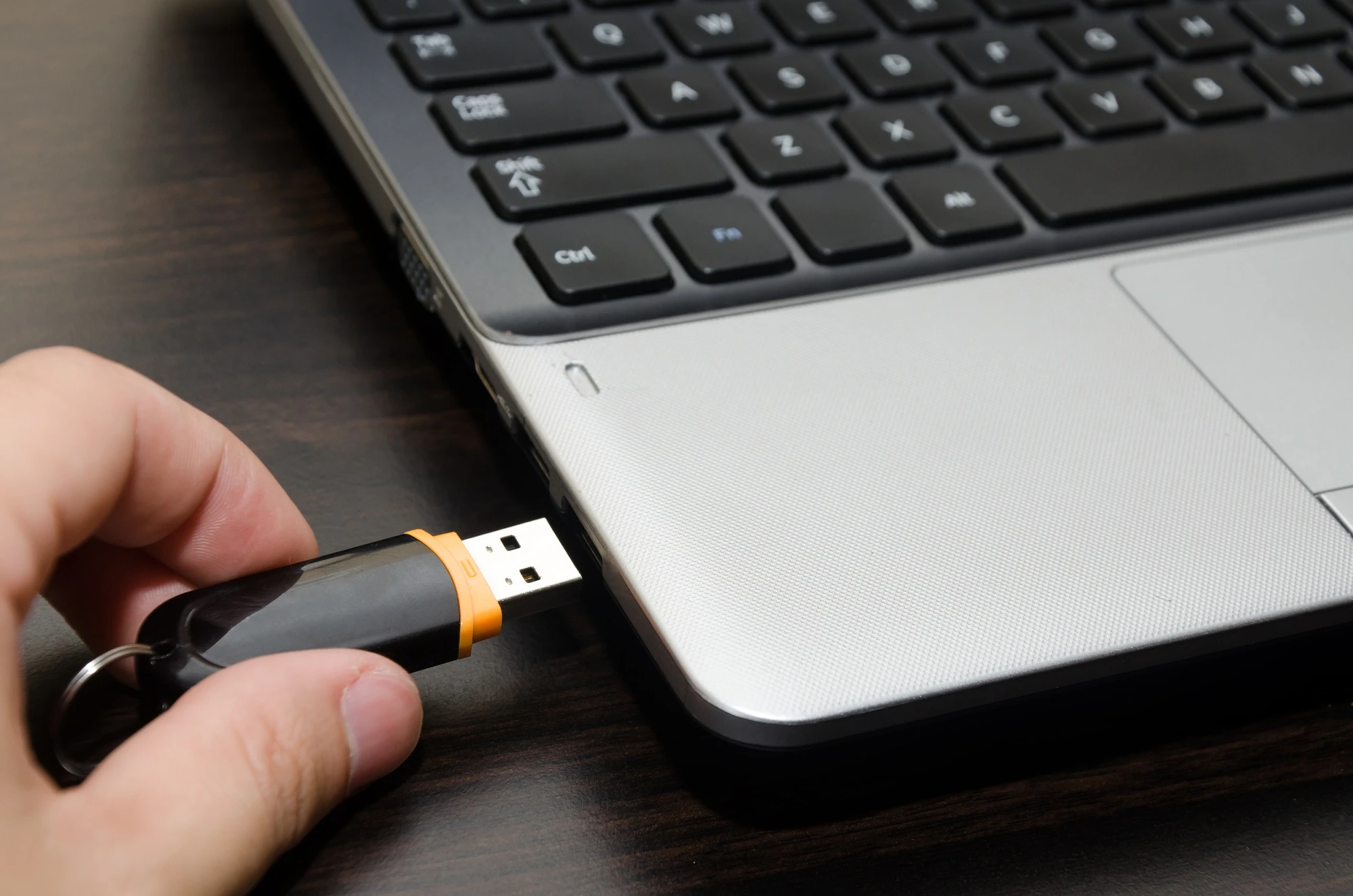 В Windows 11 перестанут открываться некоторые USB-флешки и внешние диски