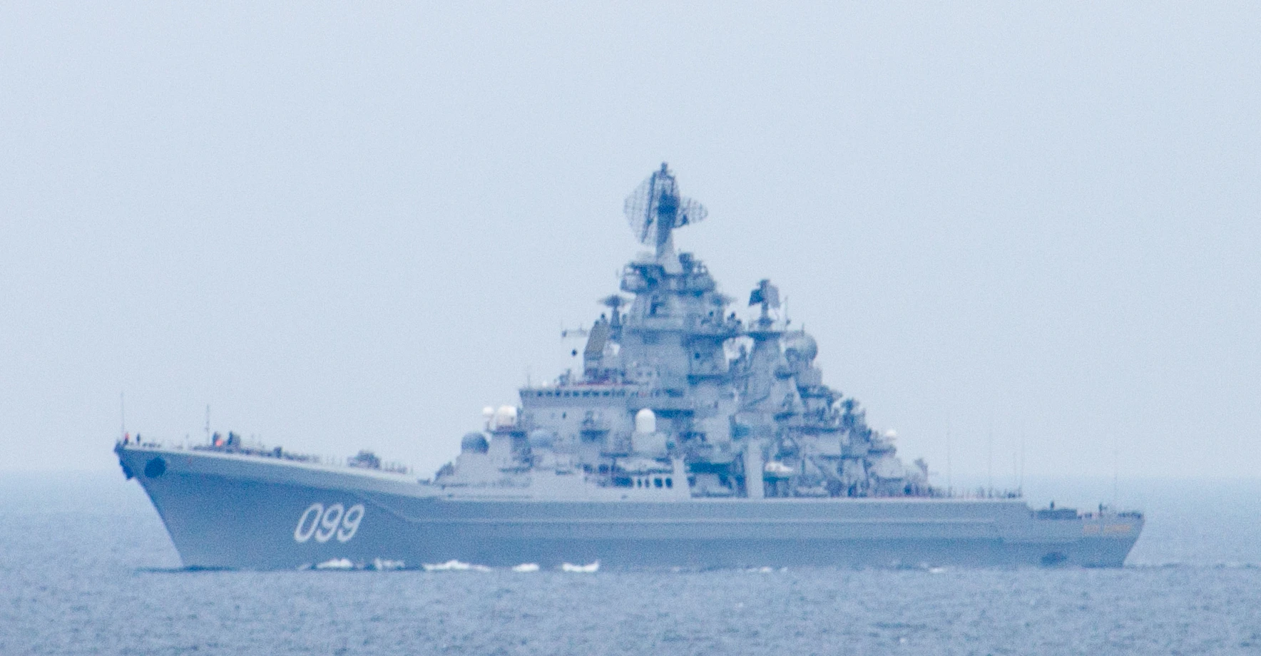 Удар по амбициям агрессора: российский ВМФ списывает свой флагман и самый мощный крейсер «Петр Великий»